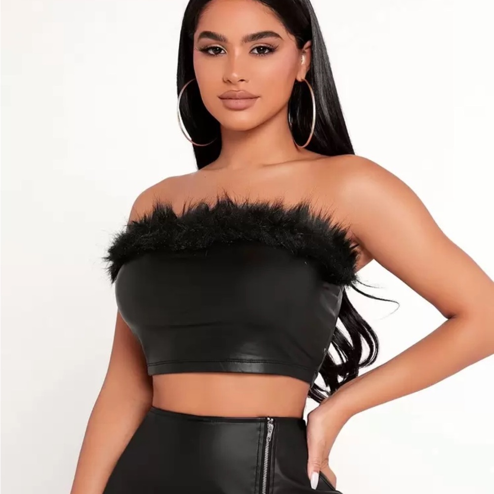 Black Faux Leather Fur Trim Strapless Top NEW 🏷️